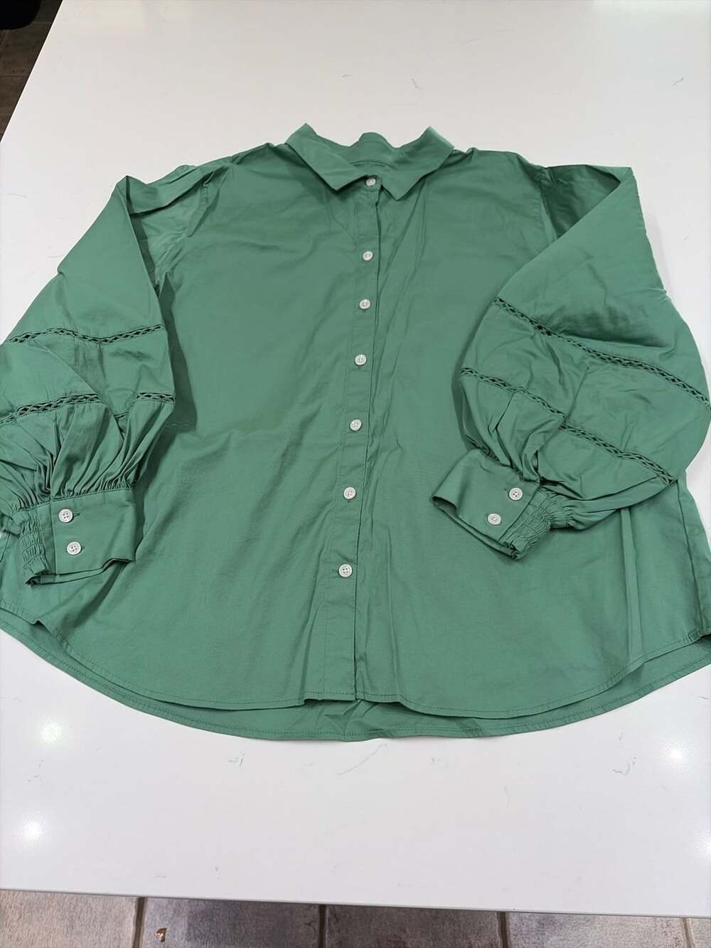 Chico's Green Balloon Sleeve Eyelet Detail Button Down Shirt Size 4 (20/22)